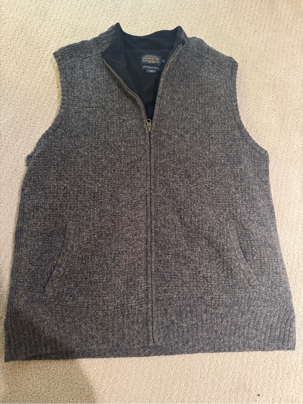 Pendleton Men’s Gray Zip-Front Wool Blend Vest